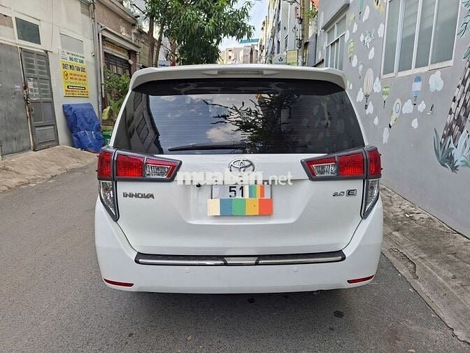 Toyota Innova Trắng Đời 2019 Bản E
