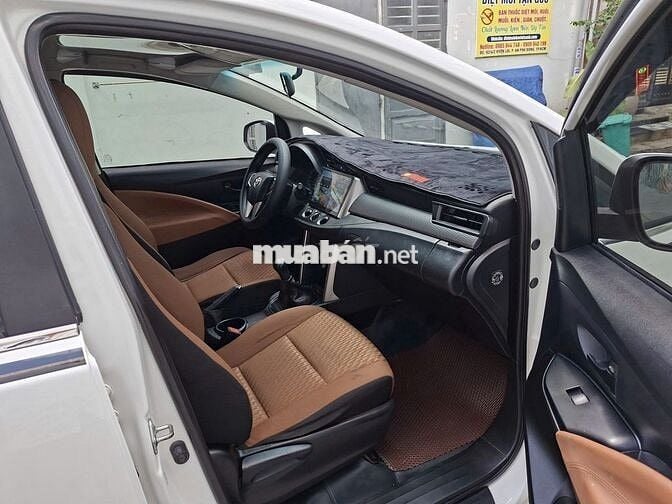 Toyota Innova Trắng Đời 2019 Bản E