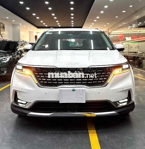 Kia Carnival Signature 2022 Trắng 61000 km