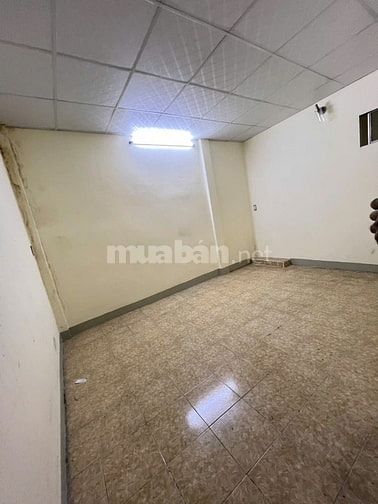 Lãnh Binh Thăng- Cư Xá Bình Thới Q11. DT : 4.5 x 14m . 3 Tầng 18 trệu