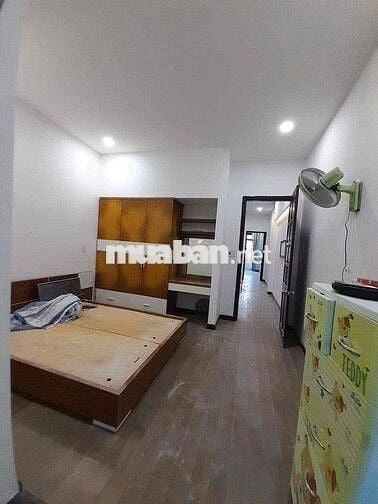 CHO THUÊ NHÀ 3 TẦNG ĐƯỜNG LÊ ANH XUÂN FULL NỘI THẤT SẴN VÀO Ở