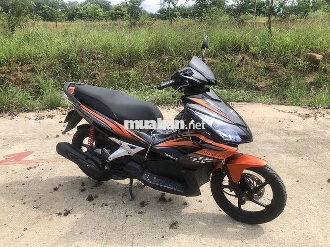 Honda AirBlade Fi 2010 Cam đen