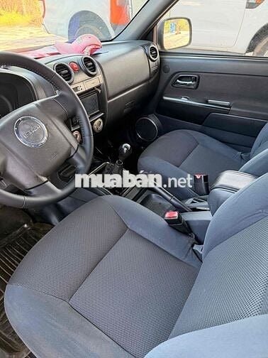 Isuzu D-Max 2011 Số sàn Diesel 3.0 Bạc