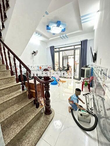 Bán nhà vi bằng 4x12 hẻm xe hơi Thới Tam Thôn 10,Hóc Môn 