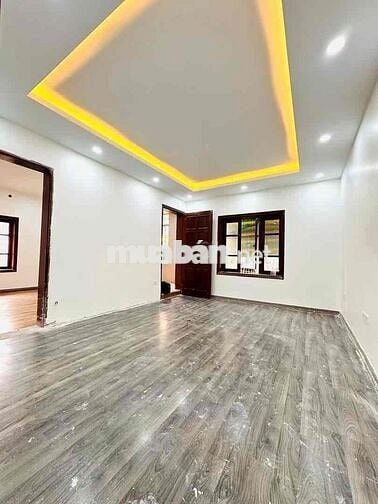 Bán căn hộ TT Thành Công, căn góc, tầng thấp, sổ to 50/110m 4 ngủ 2wc