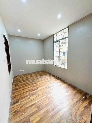 Bán căn hộ TT Thành Công, căn góc, tầng thấp, sổ to 50/110m 4 ngủ 2wc