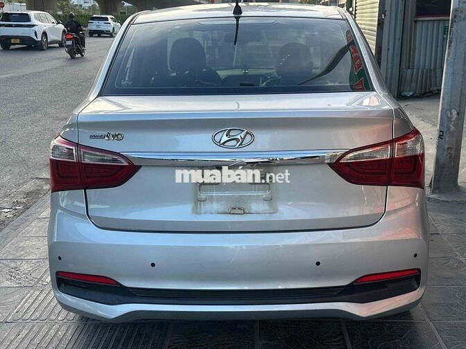 Hyundai Grand i10 2019 Số sàn Bạc