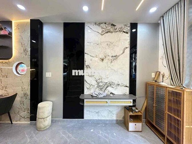 Cho thuê nhà 2pn 2Wc full nội thất gần HXH - Nguyễn Thái Sơn
