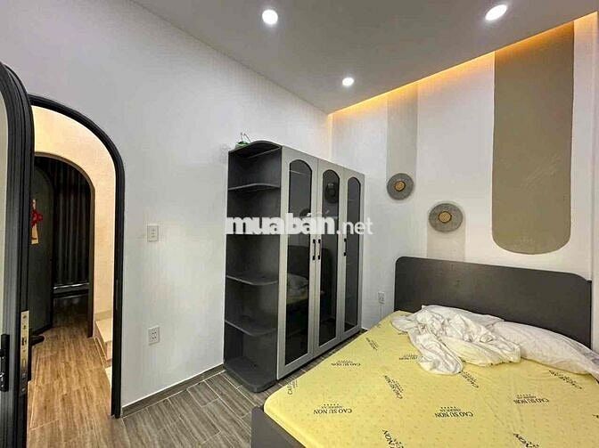 Cho thuê nhà 2pn 2Wc full nội thất gần HXH - Nguyễn Thái Sơn