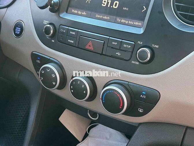 Hyundai Grand i10 2019 Số sàn Bạc