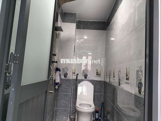  🆘loaloa gấp lắm rồi giảm sốc 300t còn 1ty410t nhà đẹp lắm ạ nhanh ạ