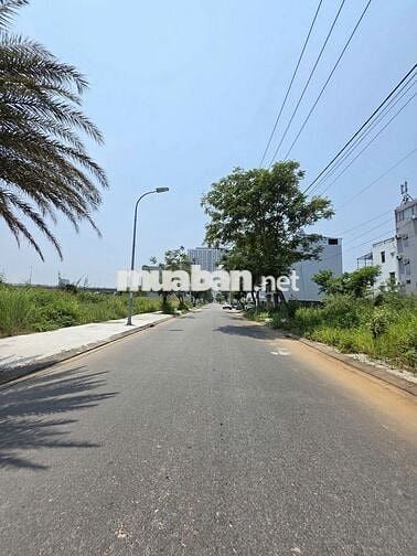 BÁN LÔ ĐẤT MT TRẦN SÂM GIÁ ĐẦU TƯ