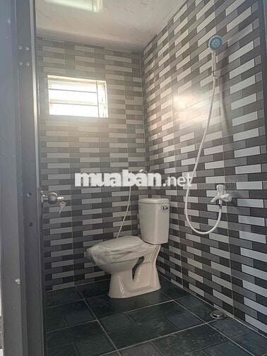 CHO THUÊ KHO 700m2 SÂN RỘNG - ĐƯỜNG CONT - ĐIỆN 3PHA - XA DÂN CƯ