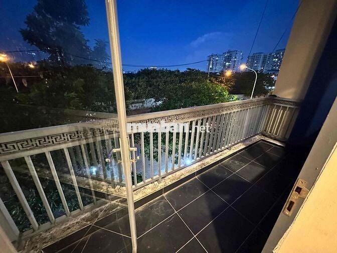 NHÀ NGUYÊN CĂN PHÒNG TRỐNG CHO THUÊ GIỜ GIẤC TỰ DO-KHOÁ ĐIỆN TỪ RIÊNG