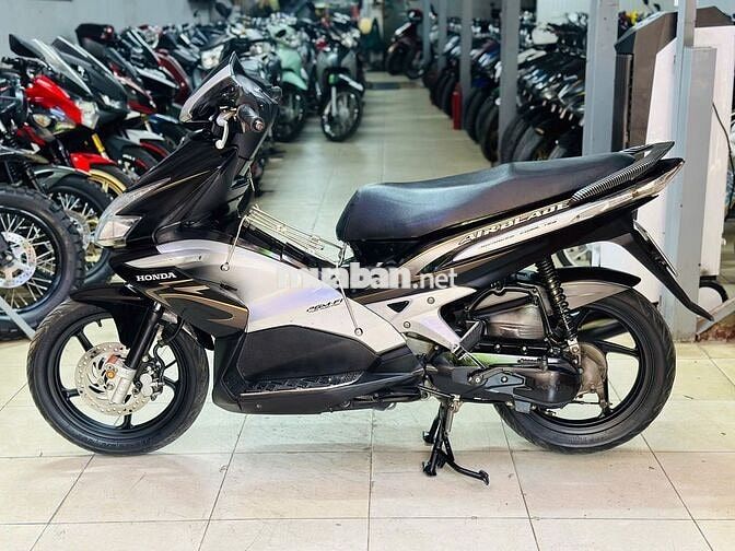 XE MÁY THỊNH PHÁT- AIR BLADE 110 FI ĐEN BẠC 2010