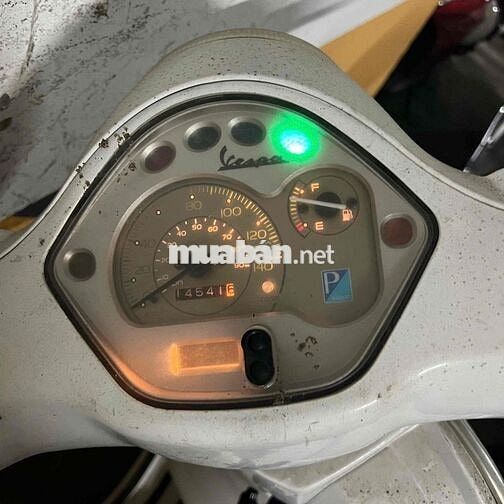 Piaggio Vespa LX 125 i.e 2013 Trắng