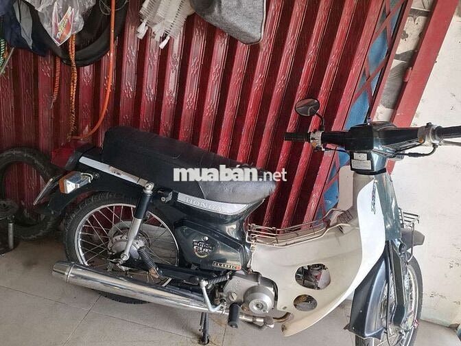 Honda Super Cub 50cc Xanh đen, Trắng
