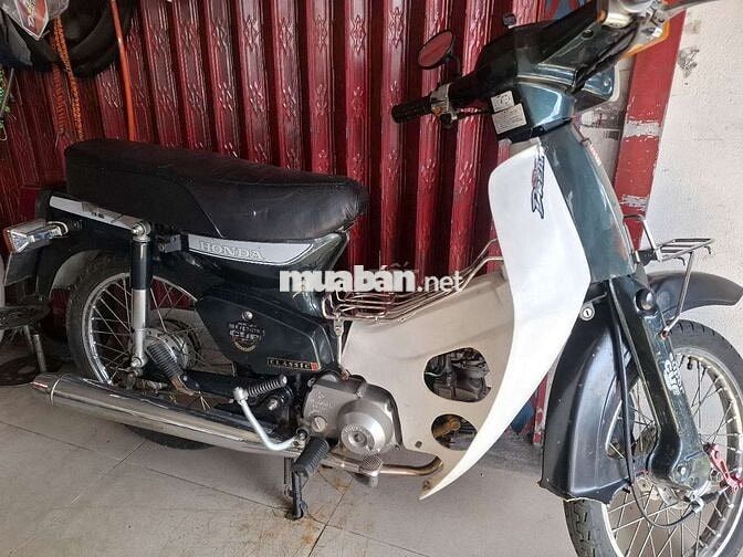 Honda Super Cub 50cc Xanh đen, Trắng