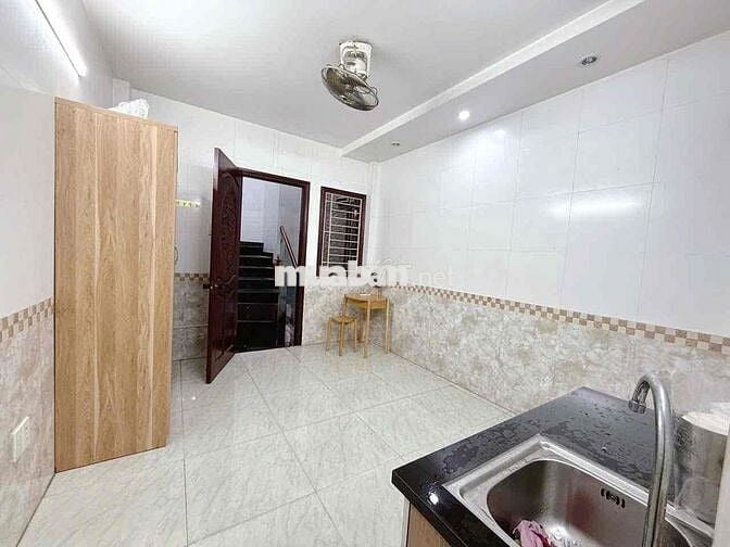 Phòng trọ giá rẻ gần Q5 ban công cửa sổ gần Đại Học Y Dược, ĐH Mở mới