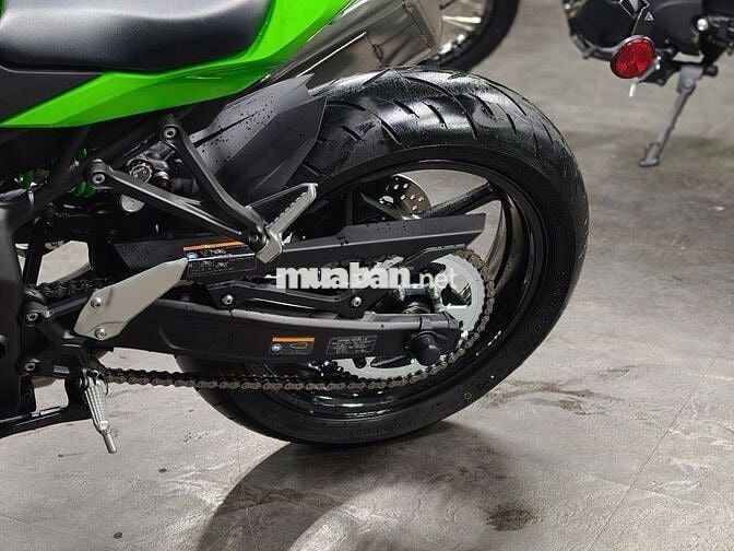 Kawasaki Ninja ZX-4RR 2026 Xanh KRT 50km