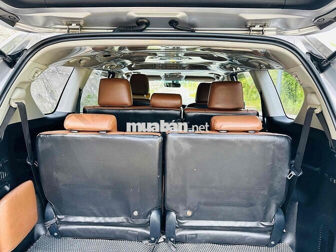 Toyota Innova 2019 Số sàn Bạc Ghế da