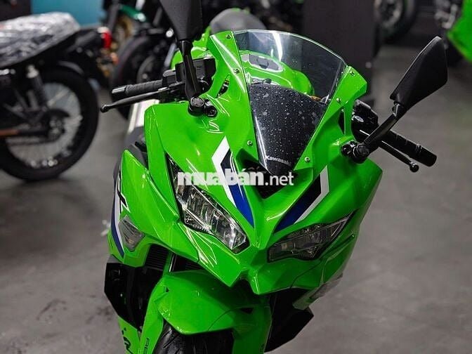 Kawasaki Ninja ZX-4RR 2026 Xanh KRT 50km