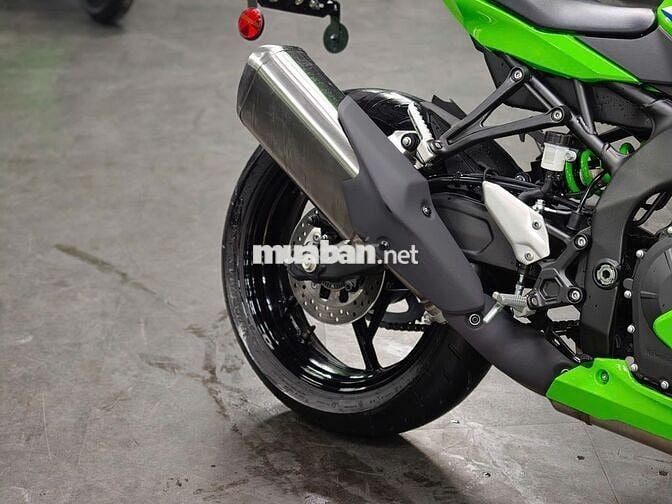 Kawasaki Ninja ZX-4RR 2026 Xanh KRT 50km