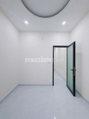 Bán nhà trung tâm quận tư giá chỉ 4 tỷ mốt 