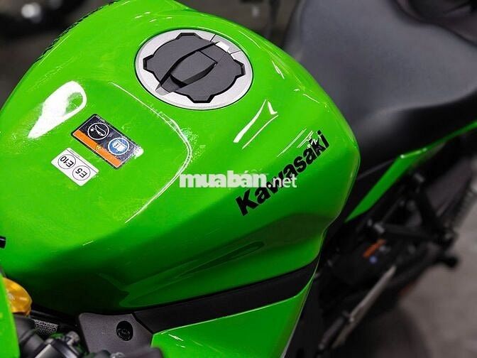 Kawasaki Ninja ZX-4RR 2026 Xanh KRT 50km