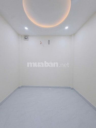Bán nhà trung tâm quận tư giá chỉ 4 tỷ mốt 