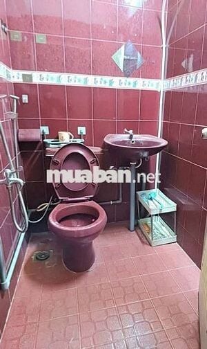 Bán nhà MT số 251 Đề Thám, P. PNL, Q.1, TPHCM, KHU TÂY.
