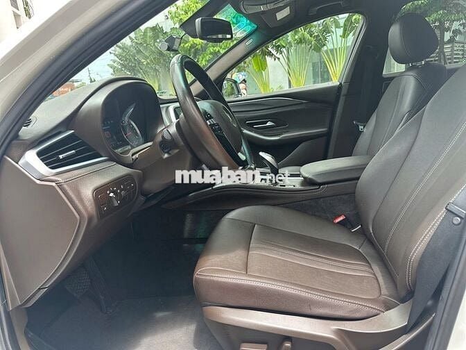 VinFast Lux A2.0 Plus 2022 Trắng 6.800 km