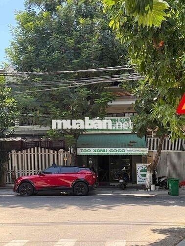 Kinh Doanh Iphone, Quản Lý, Hợp tác cổ phần