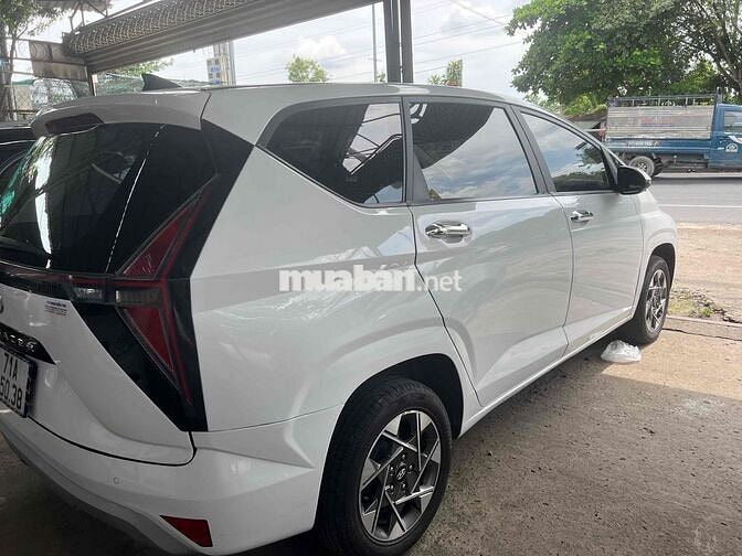 Hyundai Stargazer 2022 Trắng