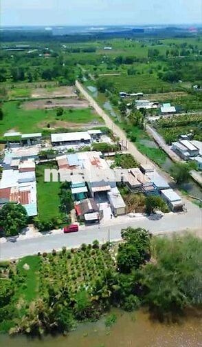 GẤP BÁN nhà xưởng mặt tiền Vườn Thơm, Bình Chánh