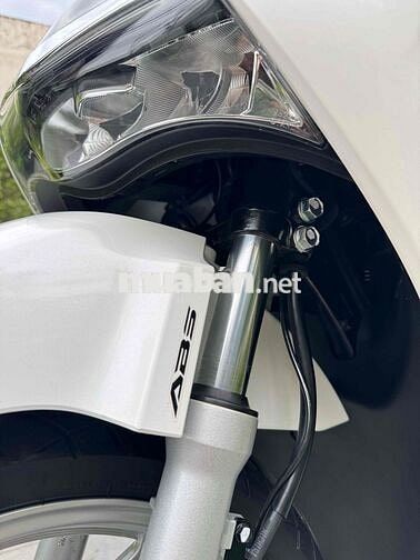 SH160i Abs 2024 Trắng Đen chuẩn lướt 5500 km