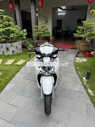 SH160i Abs 2024 Trắng Đen chuẩn lướt 5500 km