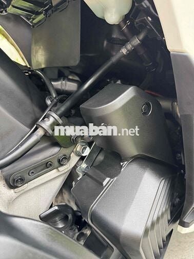 SH160i Abs 2024 Trắng Đen chuẩn lướt 5500 km