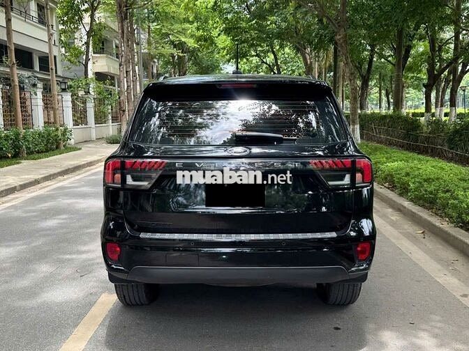 Ford Everest Sport 2024 2.0L 4x2 Đen 23.000 km