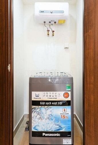 Cho thuê SaiGon Royal quận 4 view Bitexco/ ban công 43m2 chỉ 15tr 