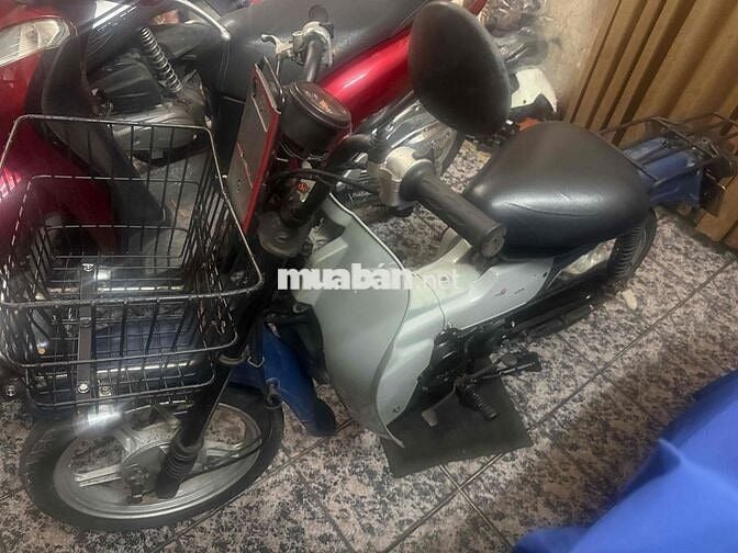 Suzuki 50cc dang the thao nhut doi 2009