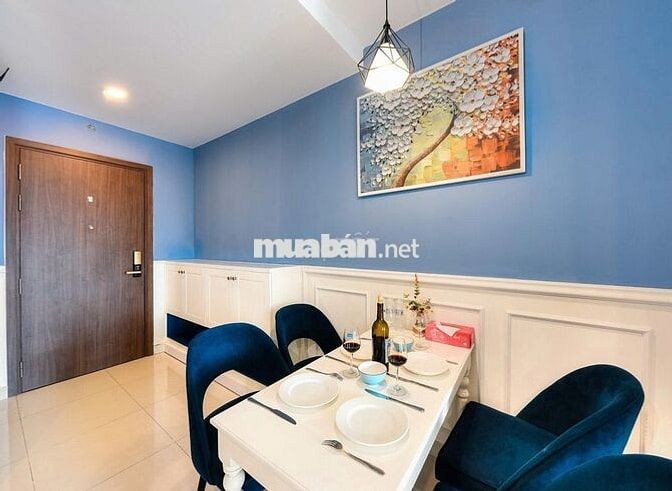 Cho thuê SaiGon Royal quận 4 view Bitexco/ ban công 43m2 chỉ 15tr 