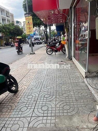 Cho thuê mặt bằng kinh doanh mặt tiền đường CMT8, quận Tân Bình