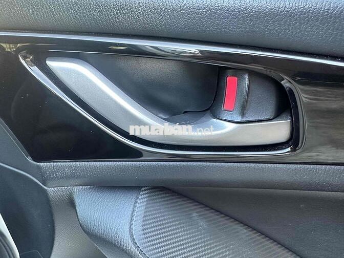 Mazda Mazda 3 Trắng 5 chỗ Xăng