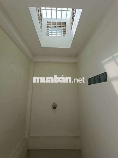 Nhà Dương Bá Trạc P.2 Q8 - 2 MẶT HẺM, CÁCH ĐƯỜNG CHÍNH 200m