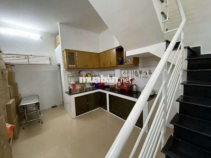 Nhà Dương Bá Trạc P.2 Q8 - 2 MẶT HẺM, CÁCH ĐƯỜNG CHÍNH 200m