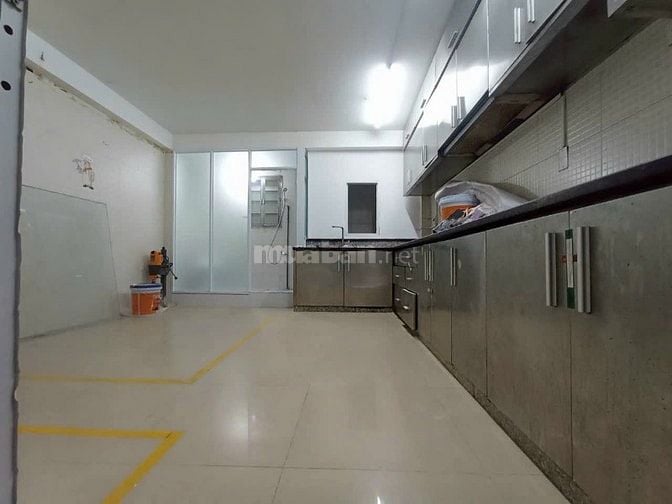 Cho Thuê Nhà Nguyên Căn Mặt Tiền 8pn 8wc 8 bếp đồng hồ riêng Q TÂN PHÚ