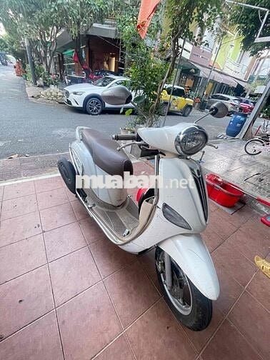 Yamaha Grande Trắng Xăng