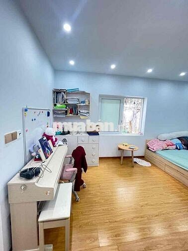 Bán TT Thành Công, căn góc 42/80m 2 ngủ 2wc, chủ tặng full NT ở ngay