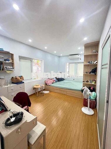 Bán TT Thành Công, căn góc 42/80m 2 ngủ 2wc, chủ tặng full NT ở ngay